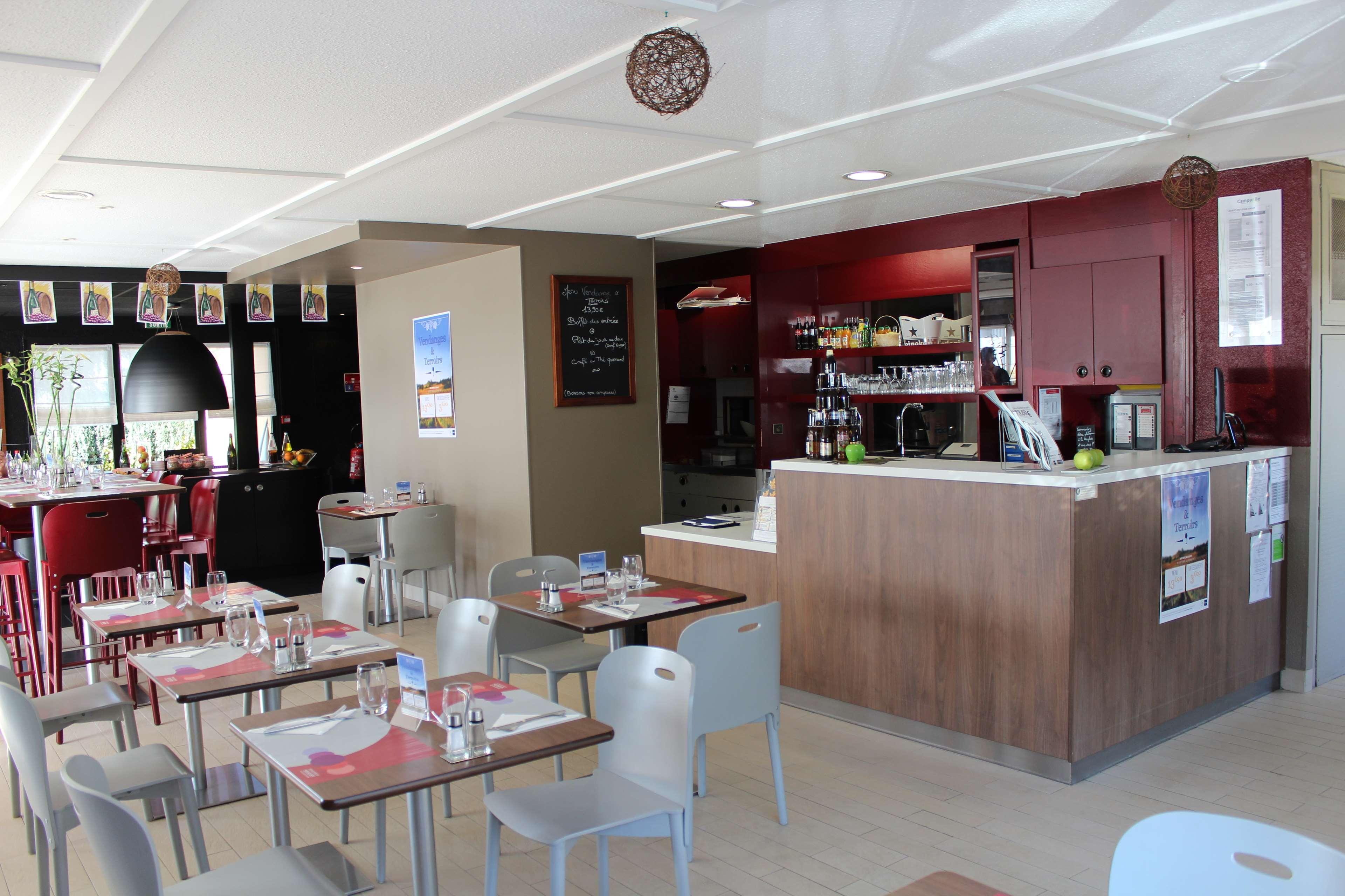 Campanile Rouen Nord - Barentin Hotel Bagian luar foto